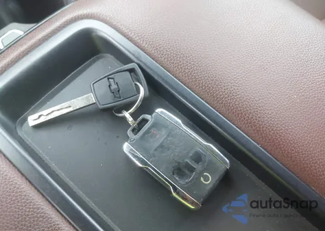 2014 Chevrolet Silverado 1500 High Country z USA, uszkodzony, nr VIN 3GCUKTEC8EG307919